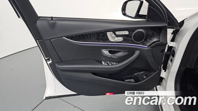 Mercedes-Benz E-Class E220d Avantgarde