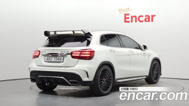 Mercedes-Benz GLA-Class GLA45 AMG 4MATIC