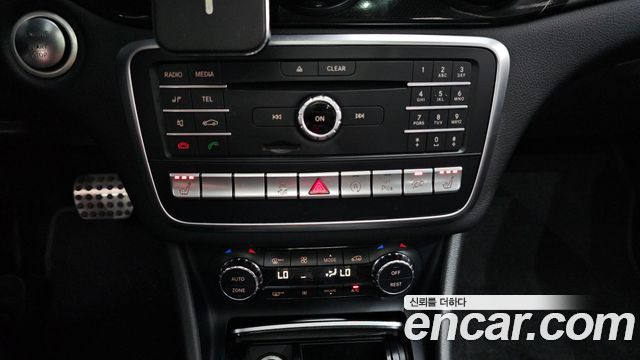 Mercedes-Benz GLA-Class GLA45 AMG 4MATIC