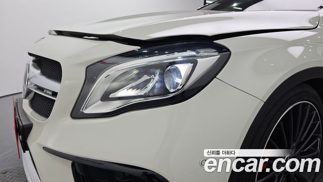 Mercedes-Benz GLA-Class GLA45 AMG 4MATIC