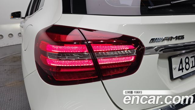 Mercedes-Benz GLA-Class GLA45 AMG 4MATIC