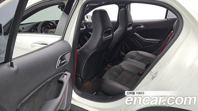 Mercedes-Benz GLA-Class GLA45 AMG 4MATIC