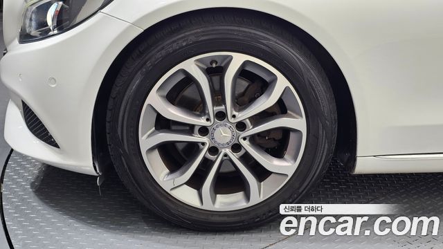 Mercedes-Benz C-Class C220 d Avantgarde