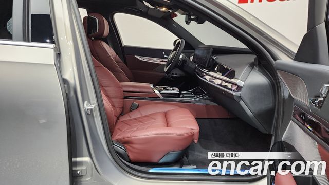BMW 7-Series 740i xDrive M Sport
