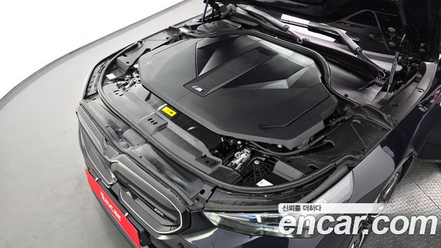 BMW i5 M60 xDrive