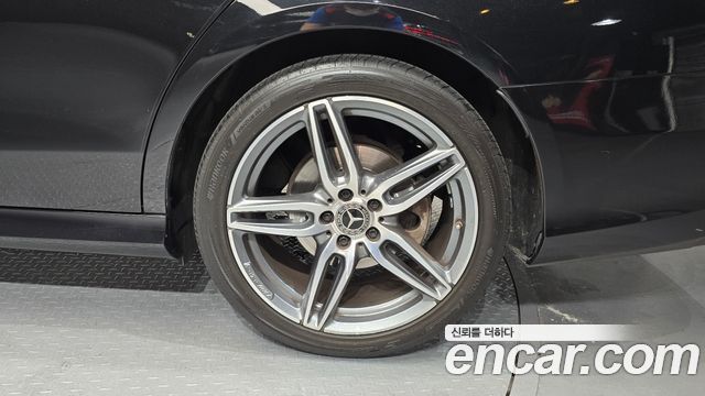 Mercedes-Benz E-Class E300 AMG Line