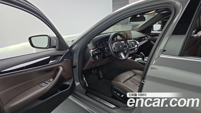 BMW 5-Series 523d M Sport