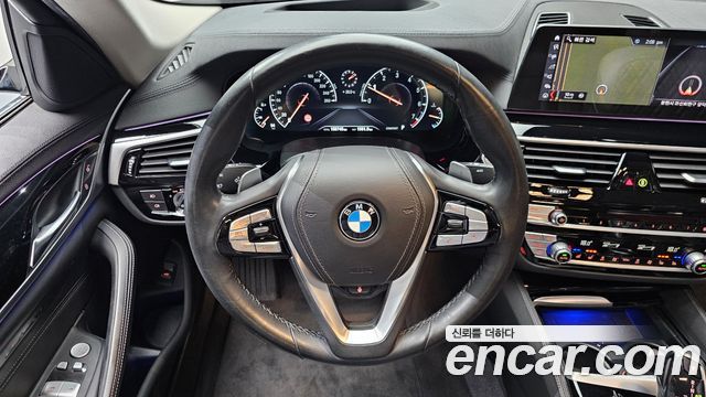 BMW 5-Series 530i xDrive Luxury Plus