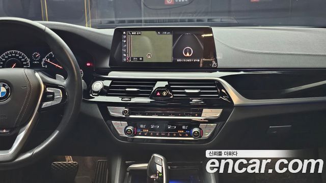 BMW 5-Series 530i xDrive Luxury Plus