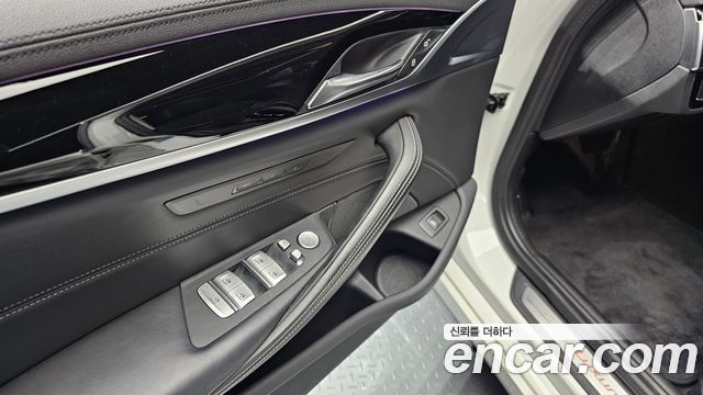 BMW 5-Series 530i xDrive Luxury Plus