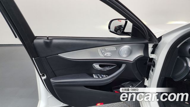Mercedes-Benz E-Class E300 AMG Line