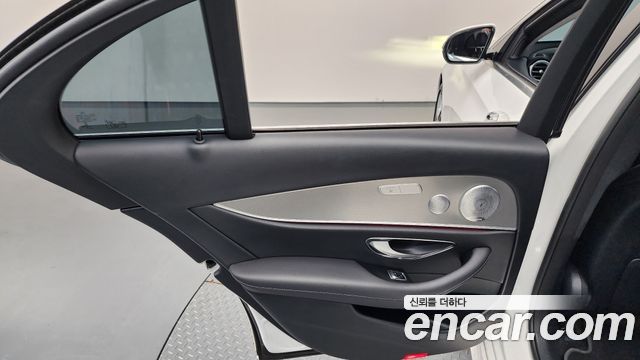 Mercedes-Benz E-Class E300 AMG Line