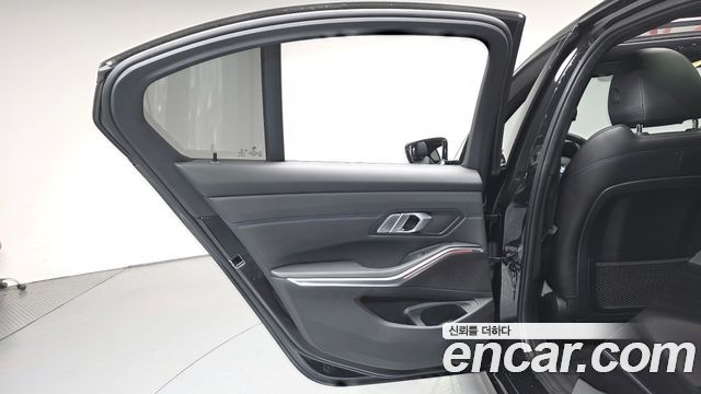 BMW 3-Series 320i M Sport