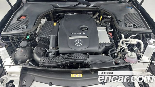 Mercedes-Benz E-Class E300e 4MATIC Exclusive