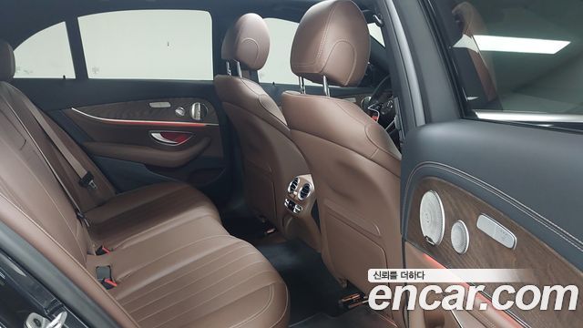 Mercedes-Benz E-Class E300e 4MATIC Exclusive