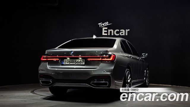 BMW 7-Series 730d xDrive M Sport