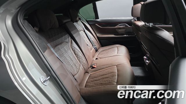 BMW 7-Series 730d xDrive M Sport