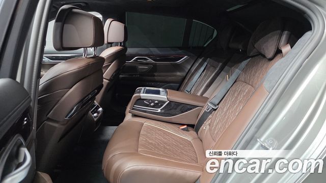 BMW 7-Series 730d xDrive M Sport
