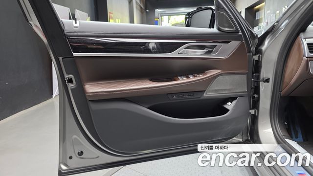 BMW 7-Series 730d xDrive M Sport