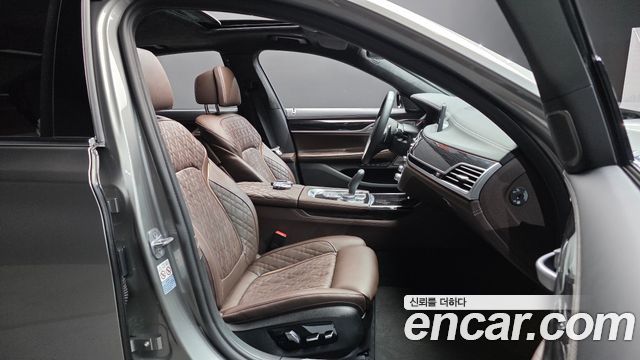 BMW 7-Series 730d xDrive M Sport