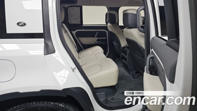 Land Rover Defender 110 D300 HSE