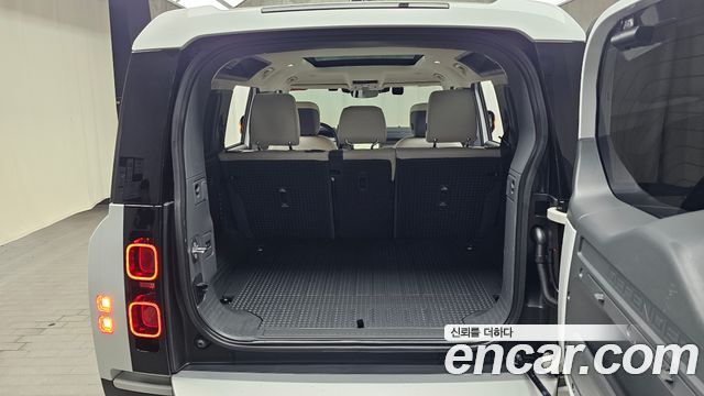 Land Rover Defender 110 D300 HSE