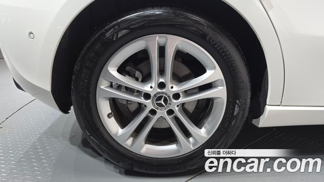 Mercedes-Benz A-Class A220 Hatchback