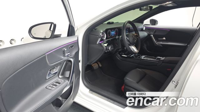 Mercedes-Benz A-Class A220 Hatchback