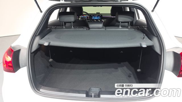 Mercedes-Benz A-Class A220 Hatchback