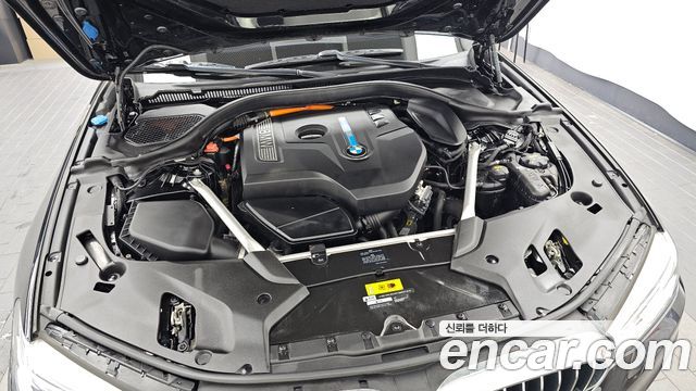 BMW 5-Series 530e Luxury