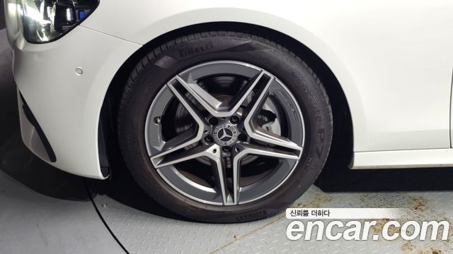 Mercedes-Benz E-Class E250 AMG Line