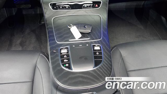 Mercedes-Benz E-Class E250 AMG Line