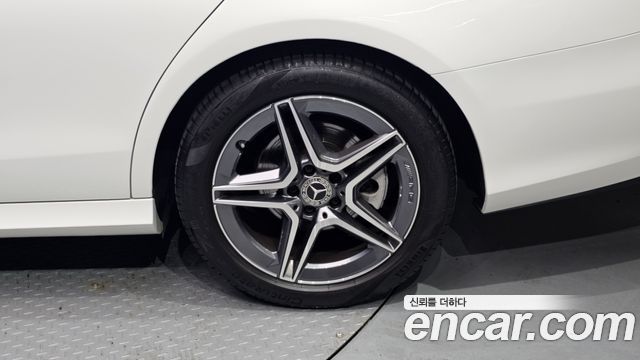 Mercedes-Benz E-Class E250 AMG Line