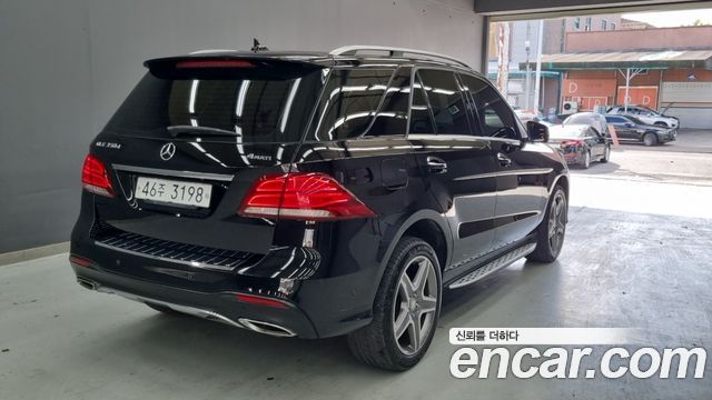 Mercedes-Benz GLE-Class GLE350 d 4MATIC