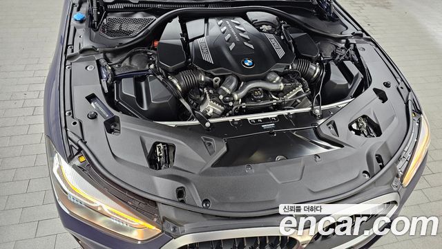 BMW 8-Series M850i xDrive Gran Coupe Individual Edition