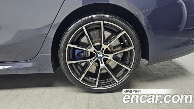 BMW 8-Series M850i xDrive Gran Coupe Individual Edition