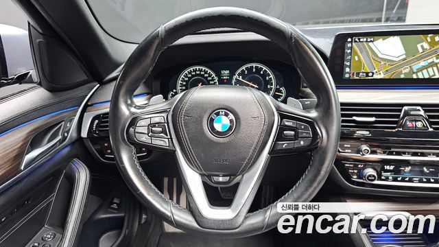 BMW 5-Series 530i xDrive M Sport Package Plus