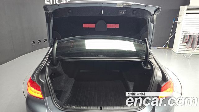 BMW 5-Series 530i xDrive M Sport Package Plus