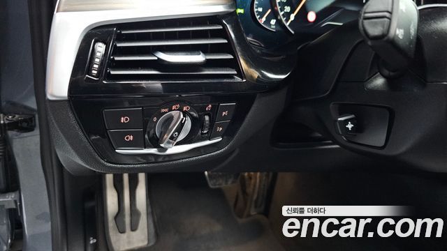 BMW 5-Series 530i xDrive M Sport Package Plus