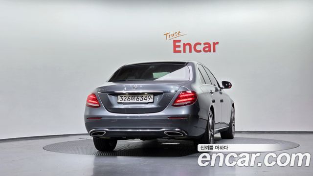 Mercedes-Benz E-Class E300 Avantgarde