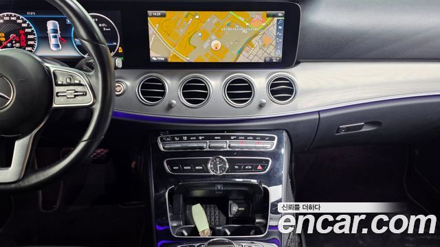 Mercedes-Benz E-Class E300 Avantgarde