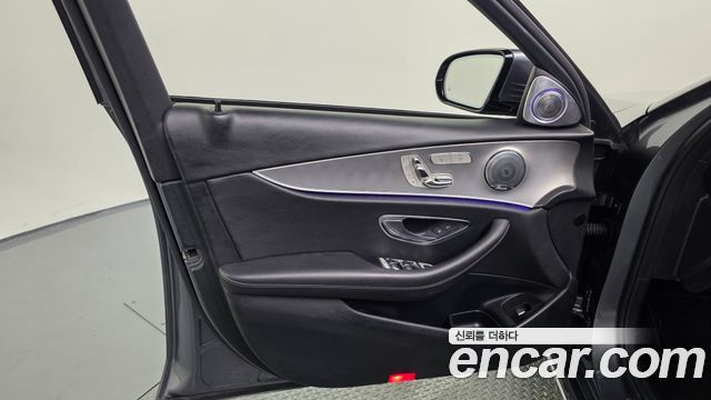 Mercedes-Benz E-Class E300 Avantgarde