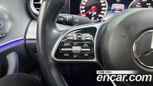 Mercedes-Benz E-Class E300 Avantgarde