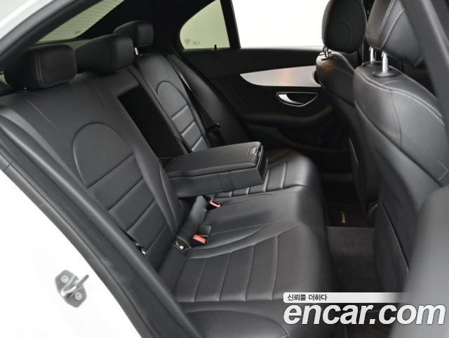 Mercedes-Benz C-Class C300e 4MATIC AMG Line
