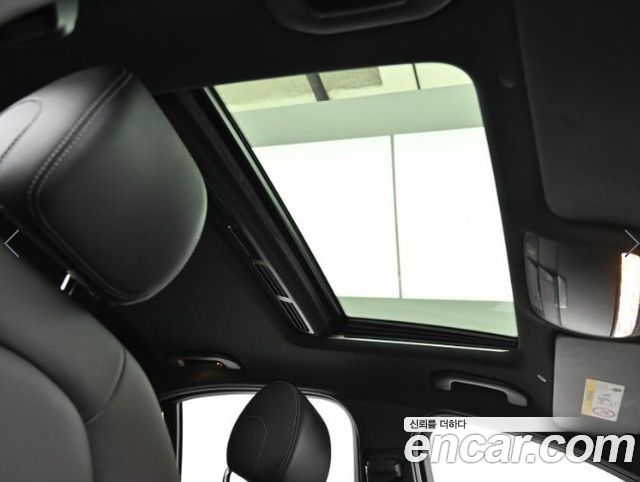 Mercedes-Benz C-Class C300e 4MATIC AMG Line