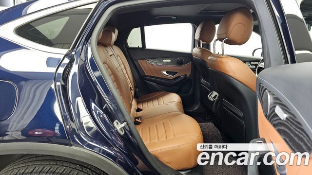 Mercedes-Benz GLC-Class GLC300e 4MATIC Coupe Premium package