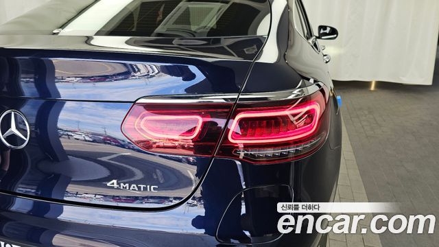 Mercedes-Benz GLC-Class GLC300e 4MATIC Coupe Premium package