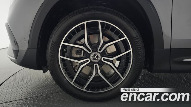 Mercedes-Benz EQB EQB300 4MATIC AMG Line