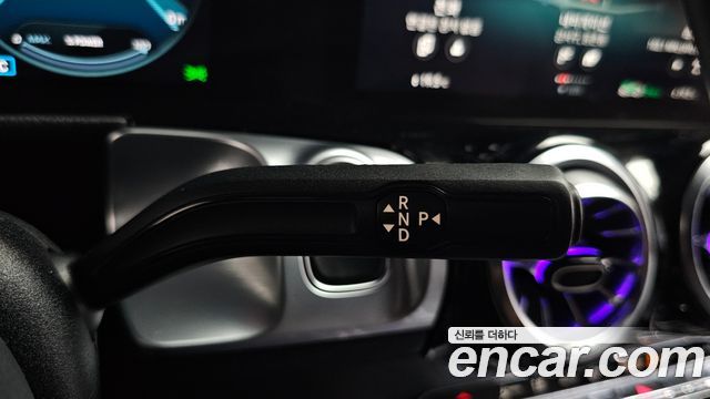 Mercedes-Benz EQB EQB300 4MATIC AMG Line
