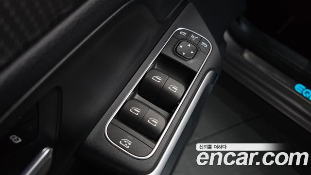 Mercedes-Benz EQB EQB300 4MATIC AMG Line
